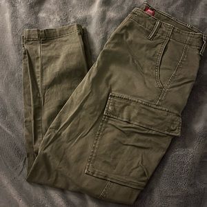 levi cargo pants
